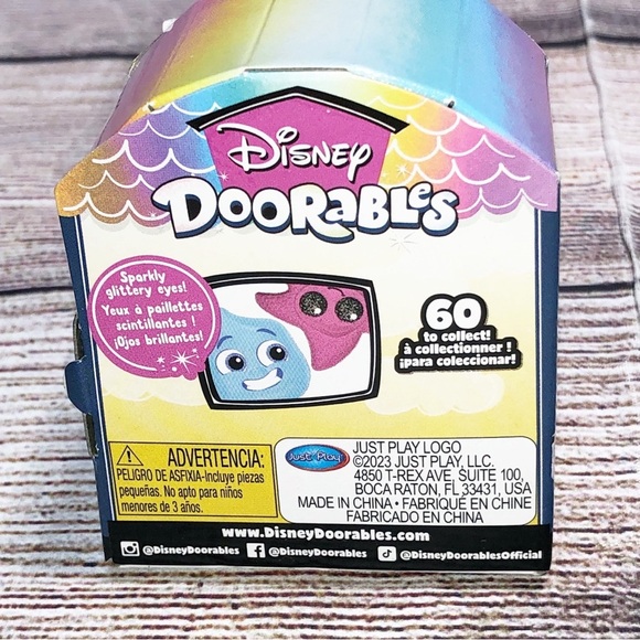 Disney Doorables Series 11 Technicolour Rare- Nick Zootopia and Miss Bianca - Picture 4 of 12
